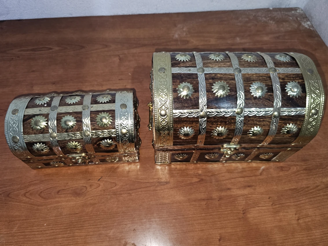 Wooden antique luxury jewelry box