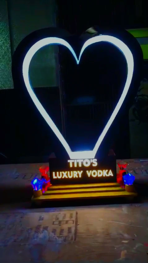 Luxury Bottle Display Heart Shape